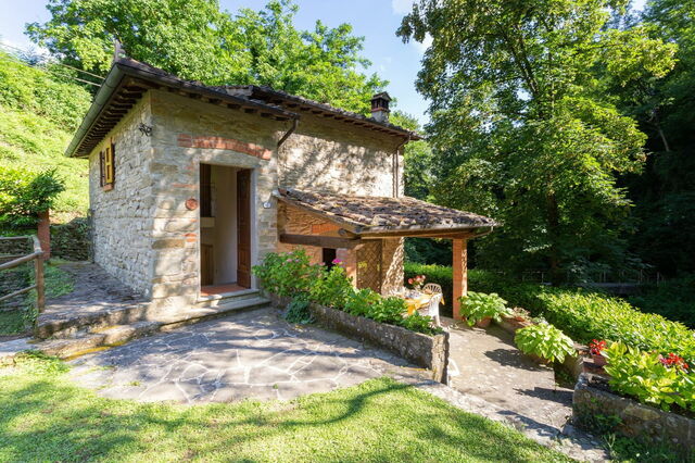 La Ripresa, exterior
