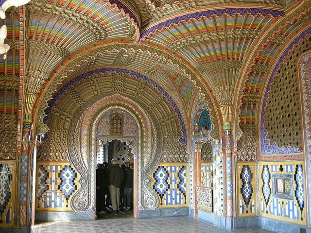 Peacock room in castle