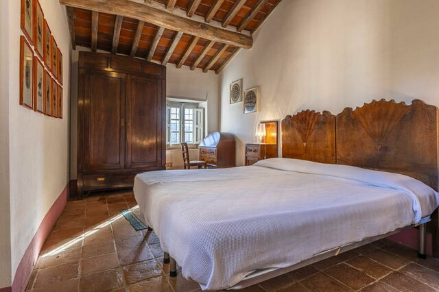 Another bedroom