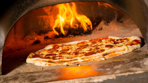Pizza oven