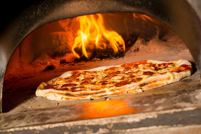 Pizza oven