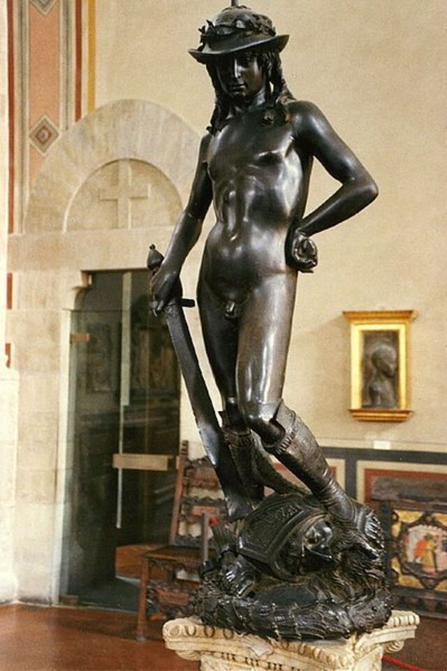 Example of exquisite sculptures transformed from mined metals