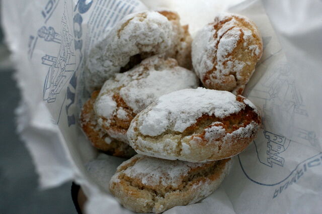 Ricciarelli from Siena