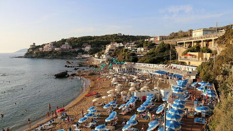 Quercetano Bay