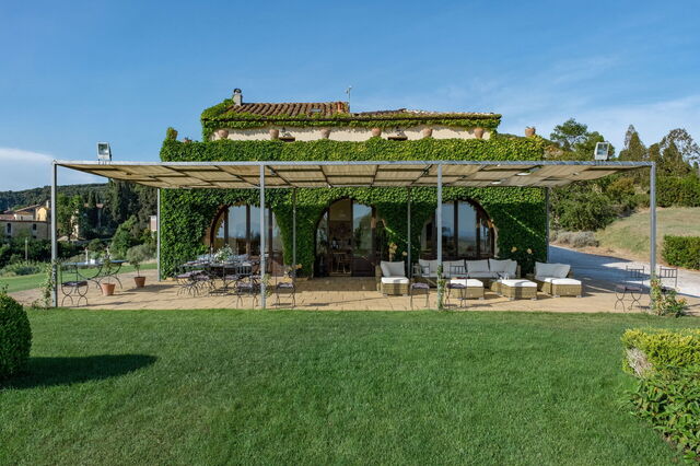 Villa Bagnoli, exterior