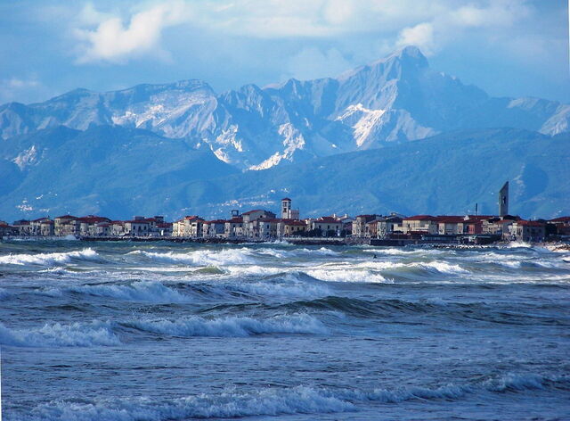 Sea at Marina