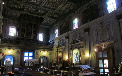 Santa Maria church interior
