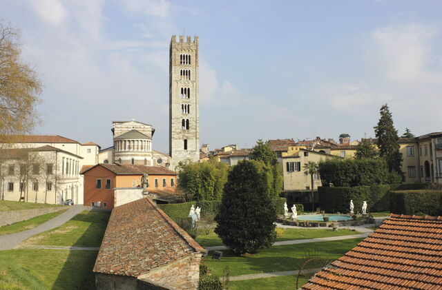 Lucca Historical enter