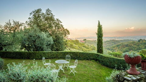 Villa Mami