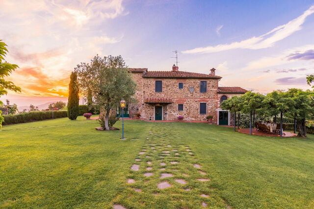 Villa Roncovisi, exterior
