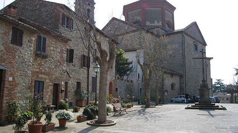 Lucignano Square