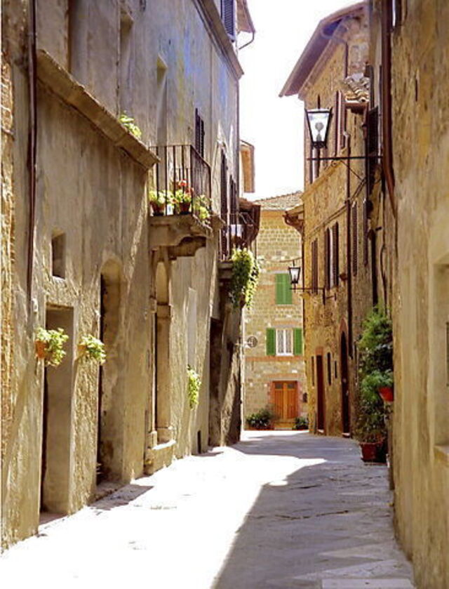 Pienza Street