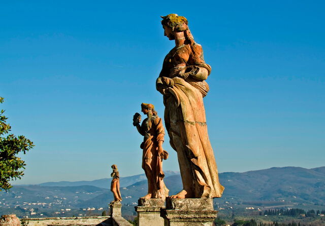 Impruneta terracotta at Villa Corsini in Impruneta