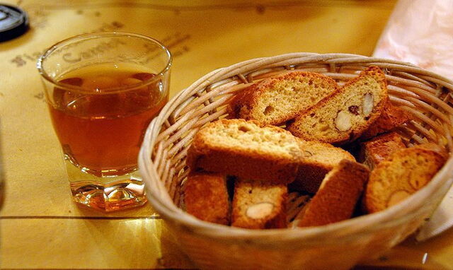 Biscotti and glass of vin santo