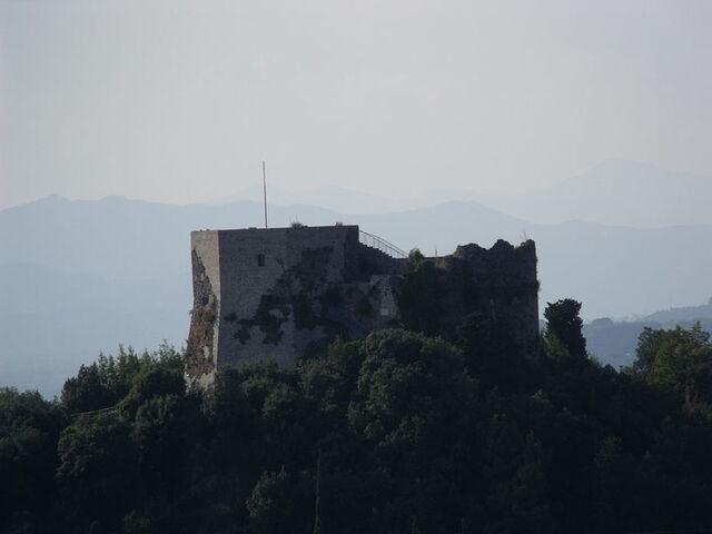 Facade of Aghinolfi Castle