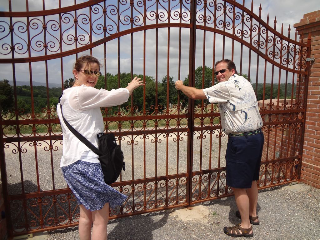 Trapped in a Tuscan Villa!