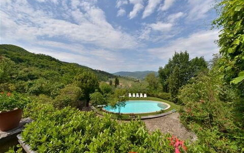 Villa Lucolena: Paesaggio Naturale, Natura, Proprietà, Risorse Idriche, Riserva Naturale, Natura Selvaggia, Immobiliare, Cielo, Estate, Botanica