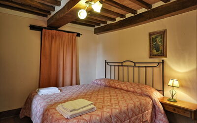 Accommodation:&nbsp;Ginestra