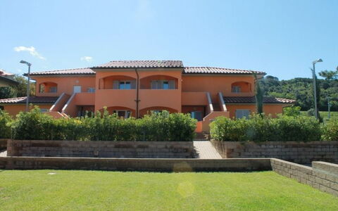 Scarlino Summer Village: Proprietà, Immobiliare, Costruzione, Casa, Casa, Estate, Villa, Hacienda, Zona Residenziale, Facciata