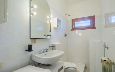 Accommodation:&nbsp;Villaggio 5 Terre 100.7