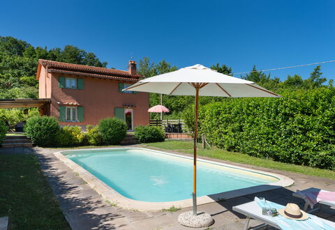 Villa Il Nido: Water, Plant, Sky, Property, Building, Azure, Shade, Swimming Pool, Tree, Land Lot