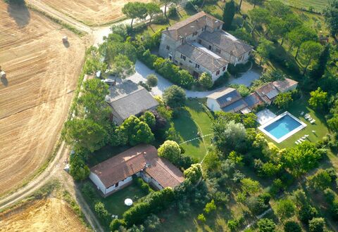 Agriturismo Il Molinello: Fotografia Aerea, Visione Globale, Zona Residenziale, Urban Design, Proprietà, Sobborgo, Paesaggio, Lotto, Estate, Fotografia