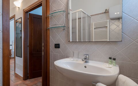 rocche-di-valiano-chianti-castelnuovo-berardenga-gelsomino-bagno