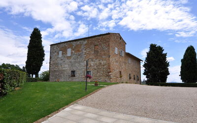 villa-arnilu-san-gimignano-villa-external