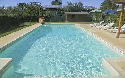 Cortona 190: Swimming Pool, Property, Leisure, Real Estate, Water, House, Home, Building, Grass, Vacation