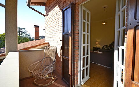 Villa Mimosa: Proprietà, Casa, Costruzione, Camera, Casa, Immobiliare, Portico, Architettura, Porta, Corrimano