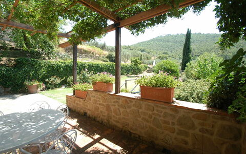 Villa Oleandro: Proprietà, Immobiliare, Camera, Casa, Costruzione, Paesaggio, Backyard, Shade, Landscaping, Casa