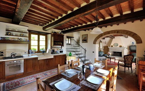 Villa Rosmarino: Property, Building, Room, Interior Design, House, Real Estate, Furniture, Ceiling, Home, Beam