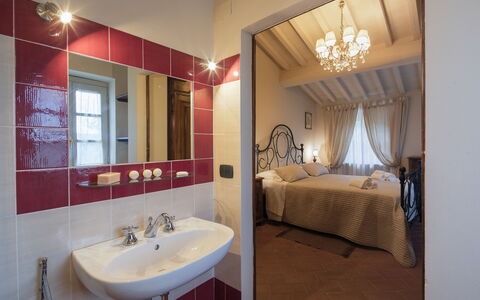Villa Ginestra: Bagno, Camera, Proprietà, Interior Design, Mobilia, Costruzione, Parete, Letto, Immobiliare, Architettura
