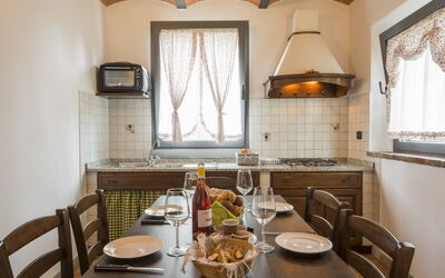 Accommodation:&nbsp;Oliveto 730.2