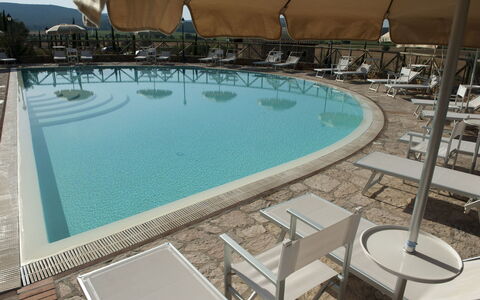 Borgo Casa Di Lappi: Piscina, Proprietà, Ricorrere, Azzurro, Vacanza, Tempo Libero, Immobiliare, Hotel, Costruzione, Casa
