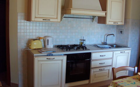 villino-bazzani-casole-d-elsa-multiproprieta-appartamento-bazzani-4-cucina