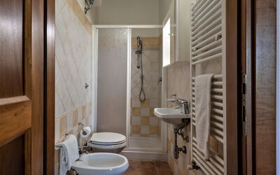 villino-bazzani-casole-d-elsa-multiproprieta-appartamento-bazzani-1-bagno