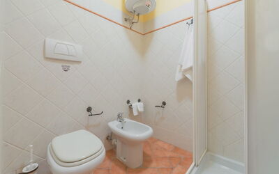 la-torre-apartments-pisotia-multiproprieta-torricella-2-bagno