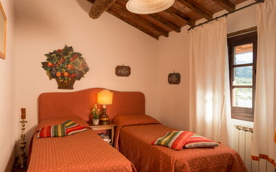 la-piazza-di-san-donato-reggello-multiproprieta-san-donato-1-trilo-camera-da-letto