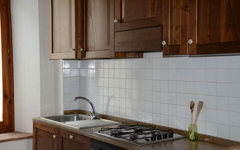 Agriturismo Cincinelli: Countertop, Kitchen, Tile, Room, Property, Cabinetry, Furniture, Floor, Kitchen Sink, Kitchen Stove