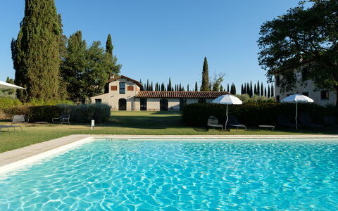 tenuta-san-jacopo-cavriglia-multiproprieta-piscina