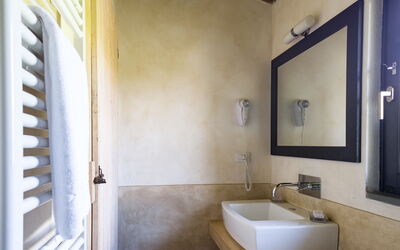 tenuta-san-jacopo-cavriglia-multiproprieta-vinsantaia-trebbiano-bagno