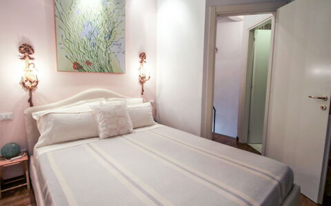 Pignone 150: Camera Da Letto, Letto, Camera, Mobilia, Proprietà, Materasso, Telaio Del Letto, Lenzuolo, Interior Design, Bedding