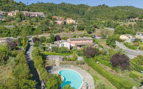 Pignone 150: Paesaggio, Arbusto, Area Rurale, Lotto, Hill Station, Giardino, Estate, Villaggio, Landscaping