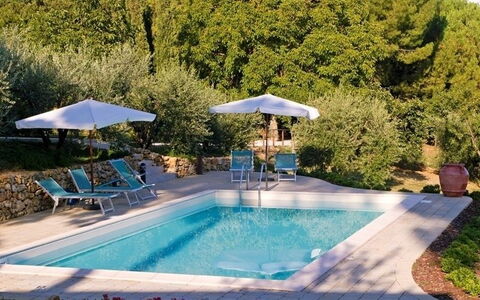 Gli Appartamenti Di Manuela: Piscina, Proprietà, Tempo Libero, Immobiliare, Ricorrere, Terrazza, Costruzione, Estate, Backyard, Casa