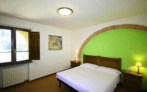 Accommodation:&nbsp;Dante