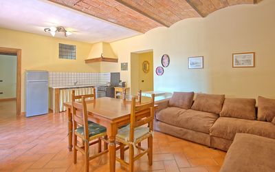 Acciaioli 3: Room, Property, Building, Furniture, House, Interior Design, Living Room, Real Estate, Ceiling, Floor