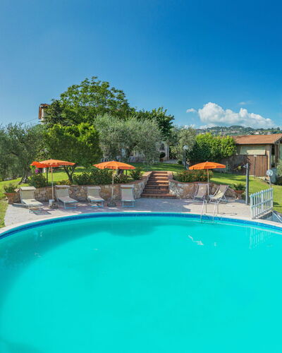 Villa le Casette: Water, Sky, Property, Cloud, Plant, Swimming Pool, Nature, Azure, Tree, Building