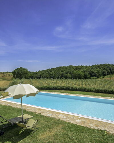 Vanessa: Swimming Pool, Property, House, Real Estate, Estate, Grass, Villa, Sky, Architecture, Vacation