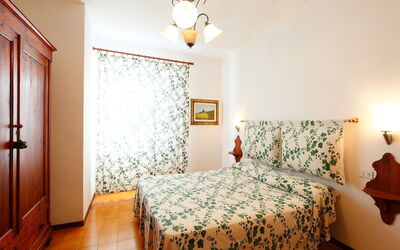 Accommodation:&nbsp;Sole 930.1